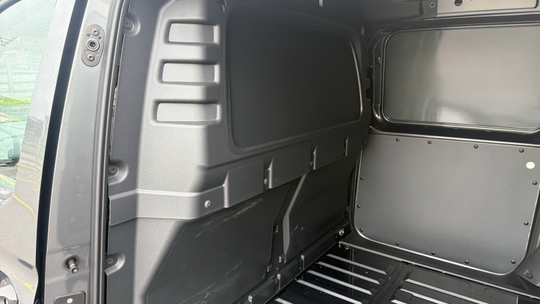 Ford Transit Connect 250 L2 Petrol 1.5 EcoBoost PHEV 150 Trend Van Auto